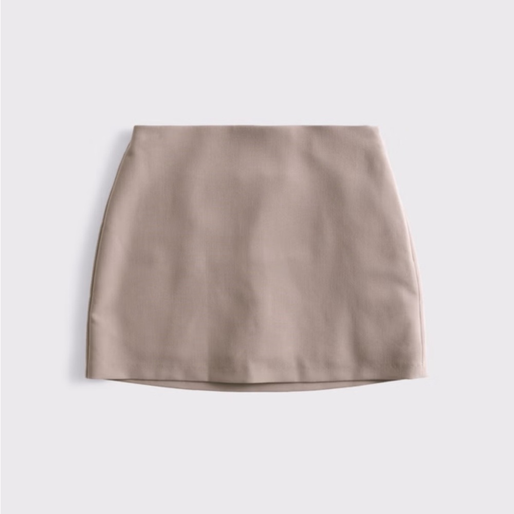 NWT Abercrombie & Fitch Taupe Mini Skort
